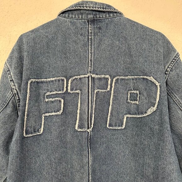 FTP Mens Frayed Denim Logo Chore Jean Jacket Size Large Blue Streetwear - Picture 4 of 13